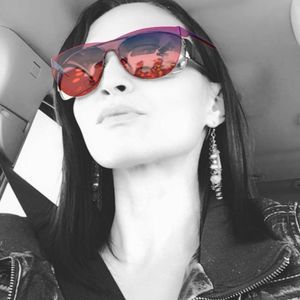 Meet your Posher, Gina